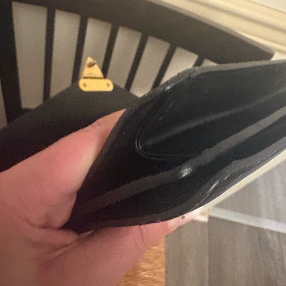 Louis Vuitton concord bag Black with gold hardware epi leather - Picture 4 of 11